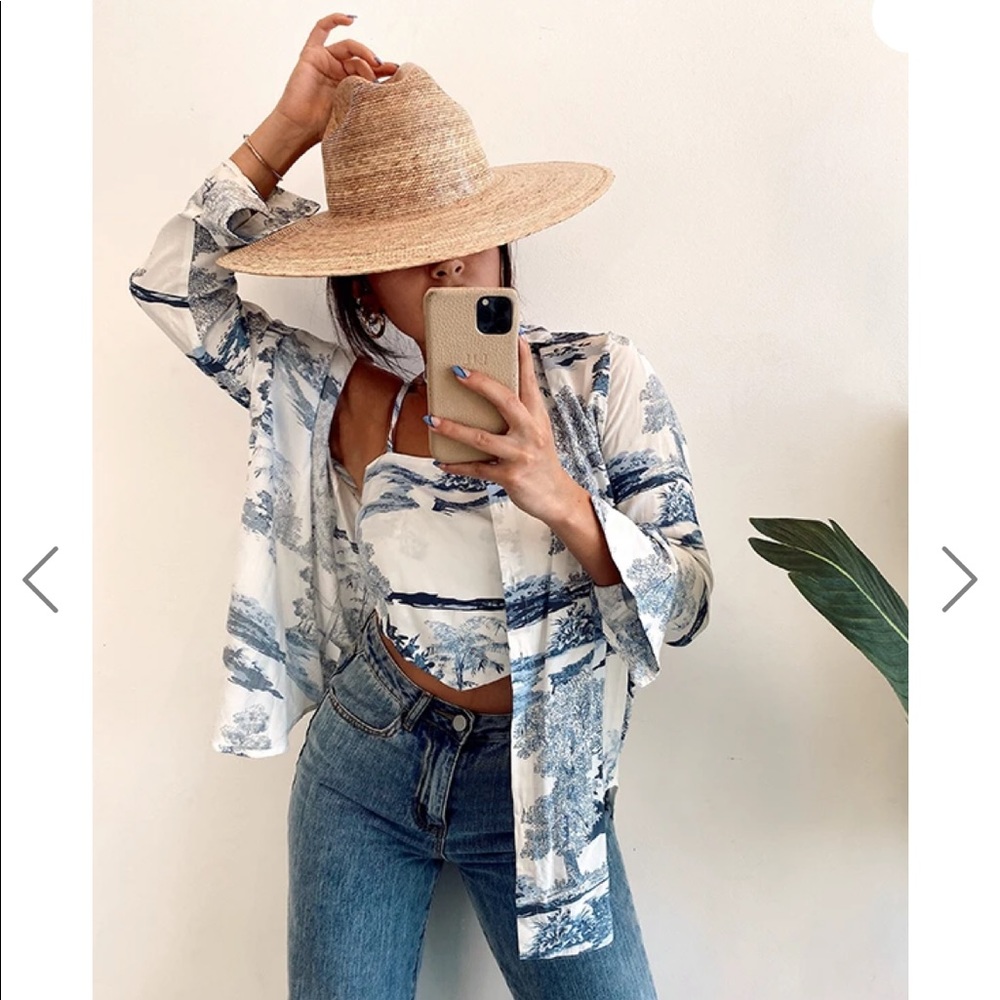 12th Tribe Nights in Budapest Toile Print ButtonUp